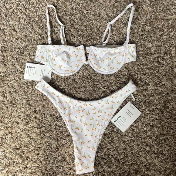 PacSun Other - NWT Floralkini swimsuit